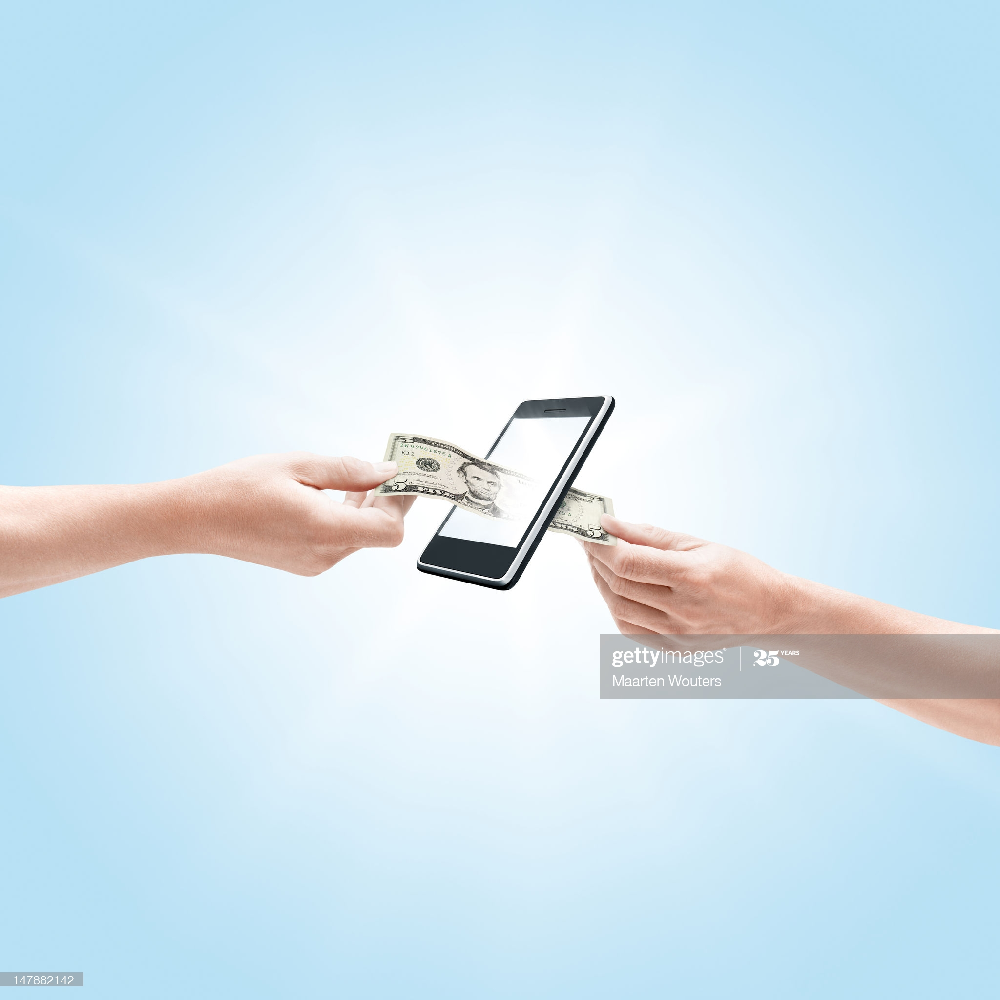 [Infographic] Tapping into Mobile commerce 2014