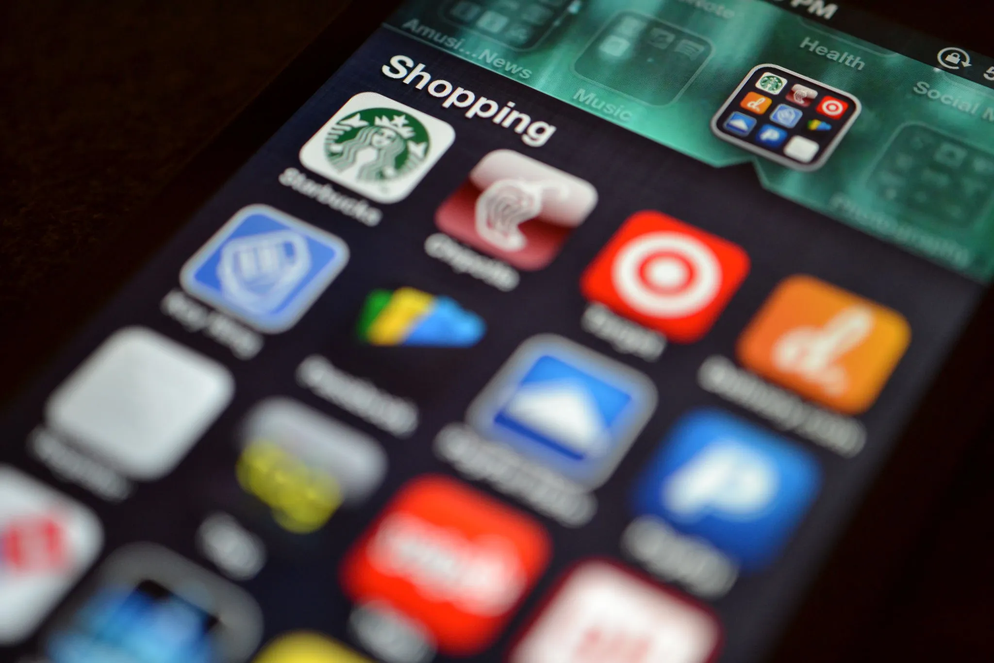 Jabong, Paytm to embed their mobile apps in popular smartphones