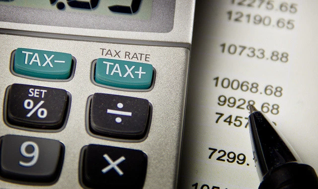 Tax issues in UP, Uttarakhand drive away ecommerce companies Flipkart, Amazon, Snapdeal