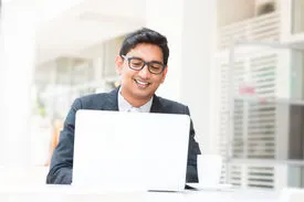 Online Lingerie Store frequented by men; account for nearly 25% of the market