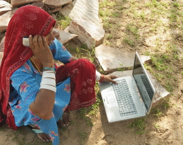 Ecommerce sites in local languages crucial for etail industry’s growth