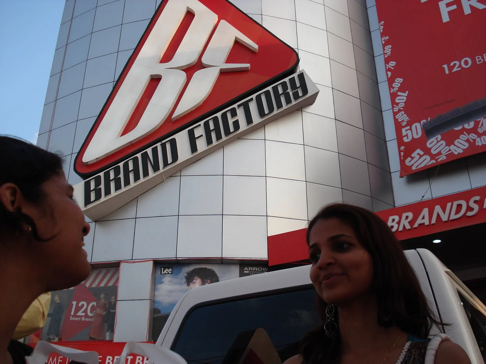 Discounts-block on etailers paves way for Future Retail’s Brand Factory
