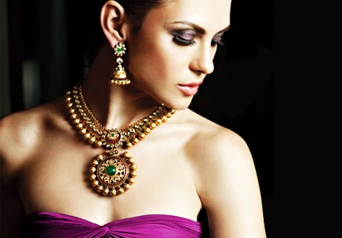 Online jewellery shines: Bluestone raises Rs. 200 crore; Caratlane rich by Rs. 357 crore