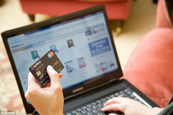 Online shopping to account for 2/3rd of ecommerce market by 2020: NASSCOM report