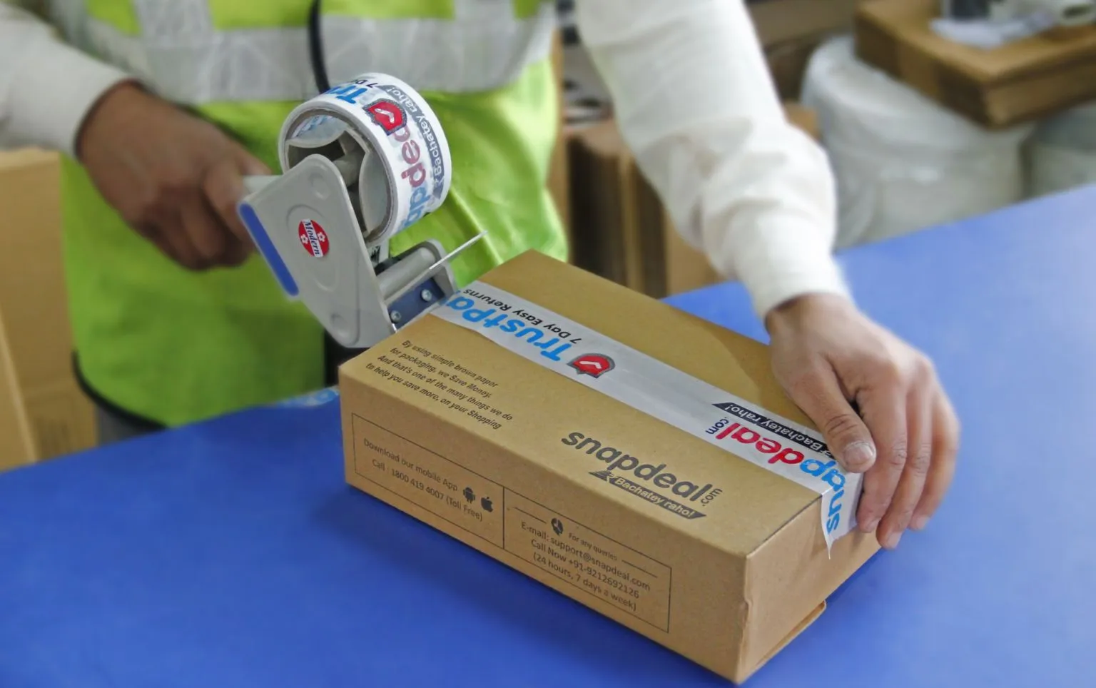 Snapdeal opens 6 logistics hubs to ramp up delivery ops