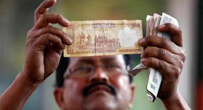 Impact of govt abolishing higher denomination notes on Indian ecommerce