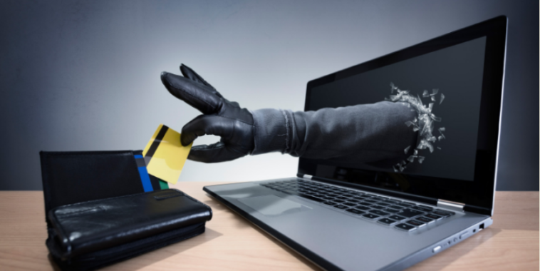 2 held for duping ecommerce company of Rs 1.05 cr, 152 phones