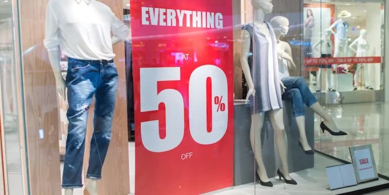 Flipkart, Snapdeal, Paytm announce festive sales; would festive cheer help etailers to cover losses?