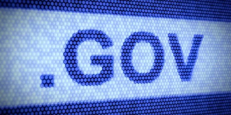 Flipkart, Amazon eager to serve India’s largest buyer through Govt. e-Marketplace